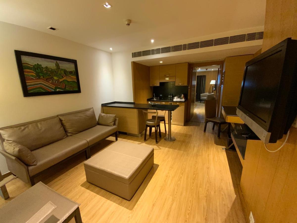Svelte Delhi, A Member Of Radisson Individuals Otel Yeni Delhi Dış mekan fotoğraf