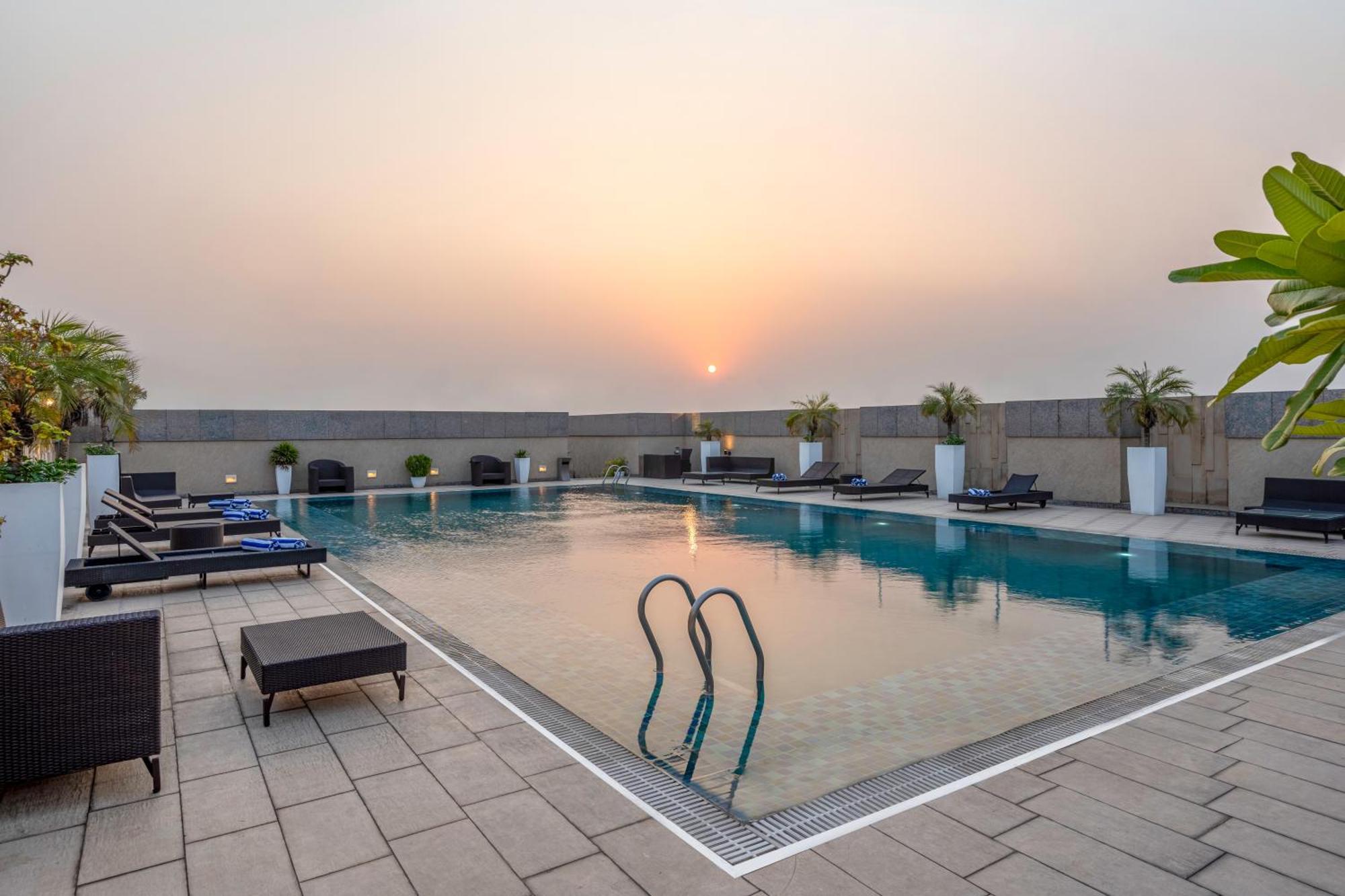 Svelte Delhi, A Member Of Radisson Individuals Otel Yeni Delhi Dış mekan fotoğraf