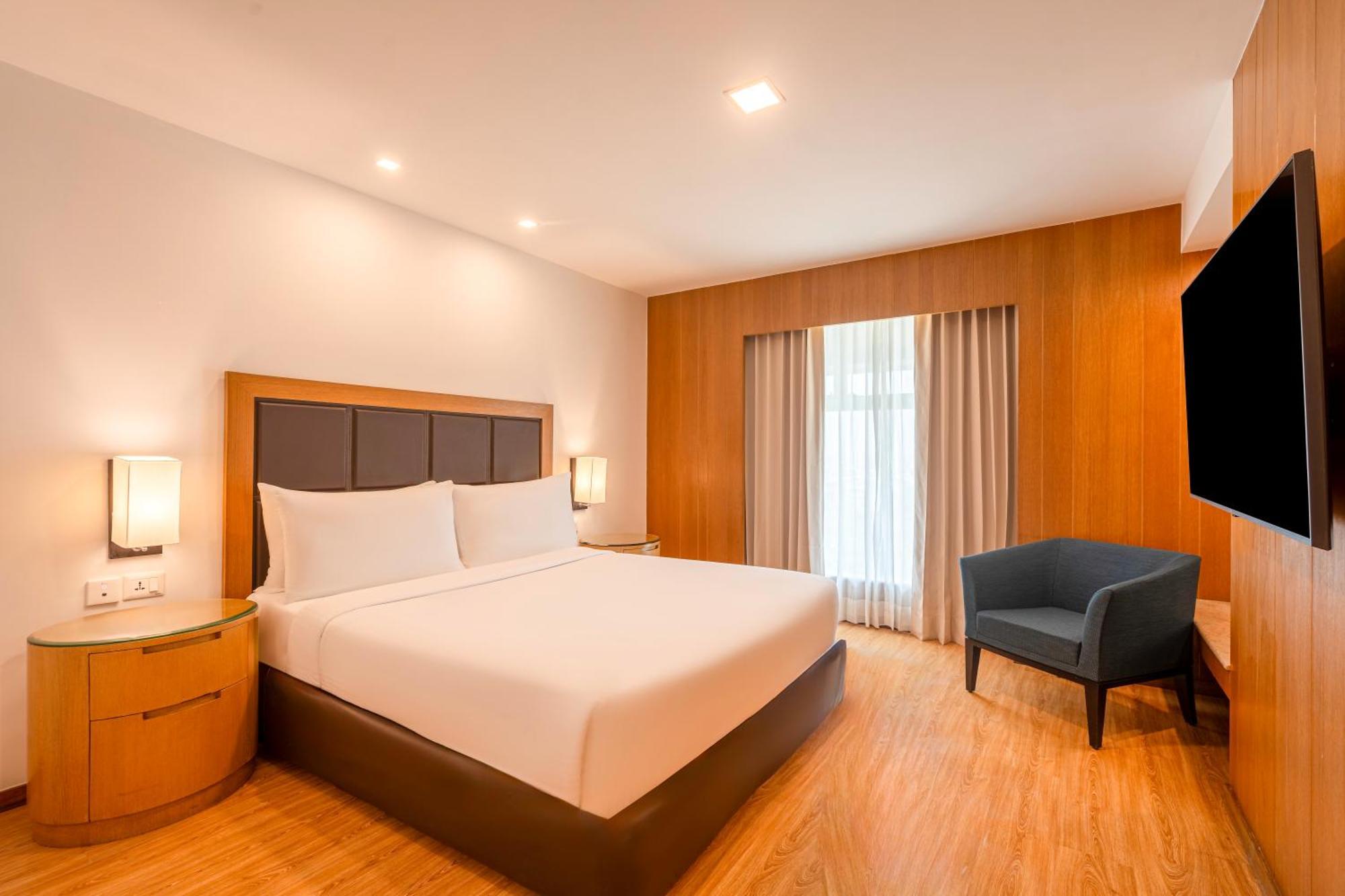 Svelte Delhi, A Member Of Radisson Individuals Otel Yeni Delhi Dış mekan fotoğraf