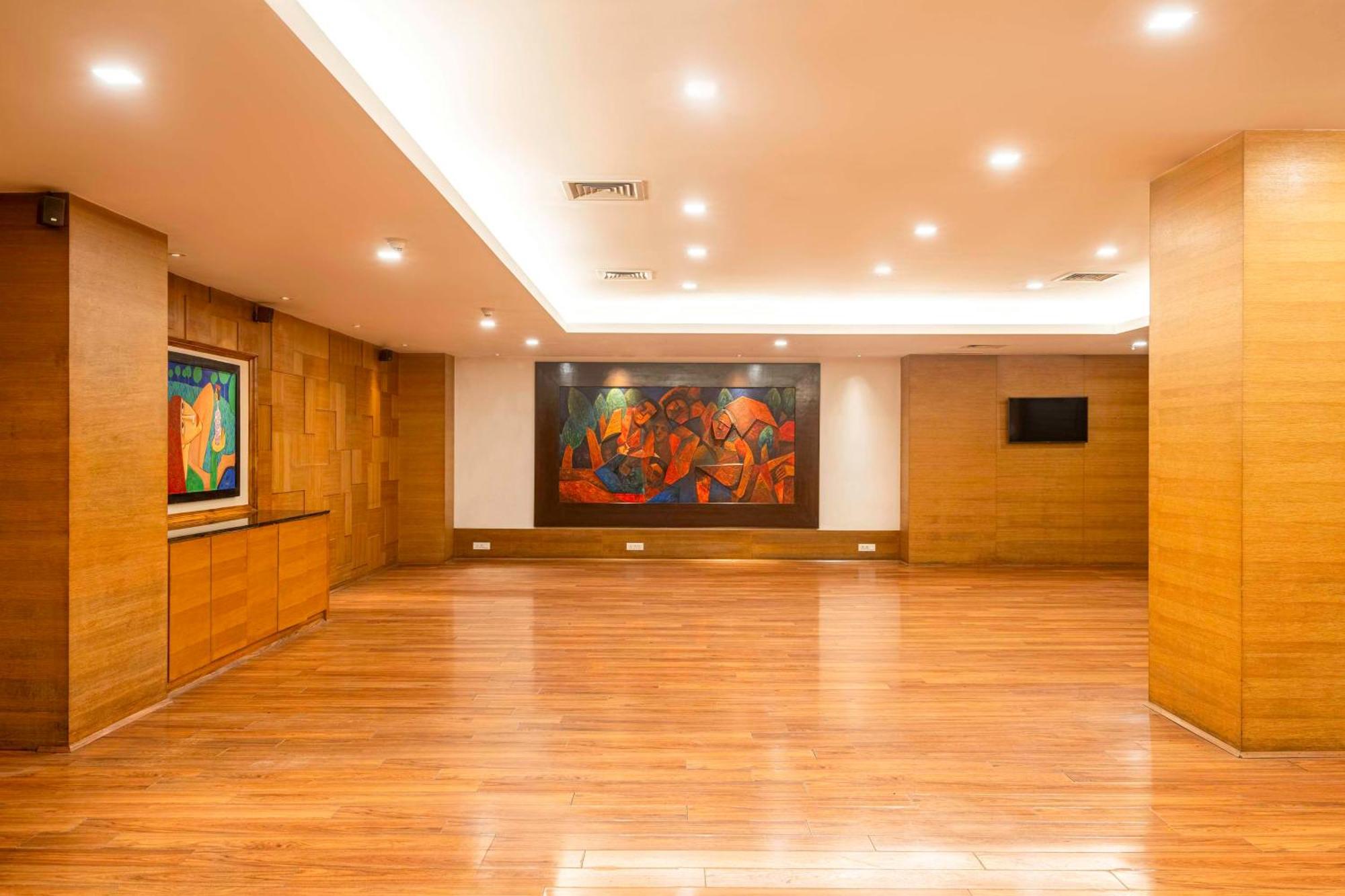 Svelte Delhi, A Member Of Radisson Individuals Otel Yeni Delhi Dış mekan fotoğraf
