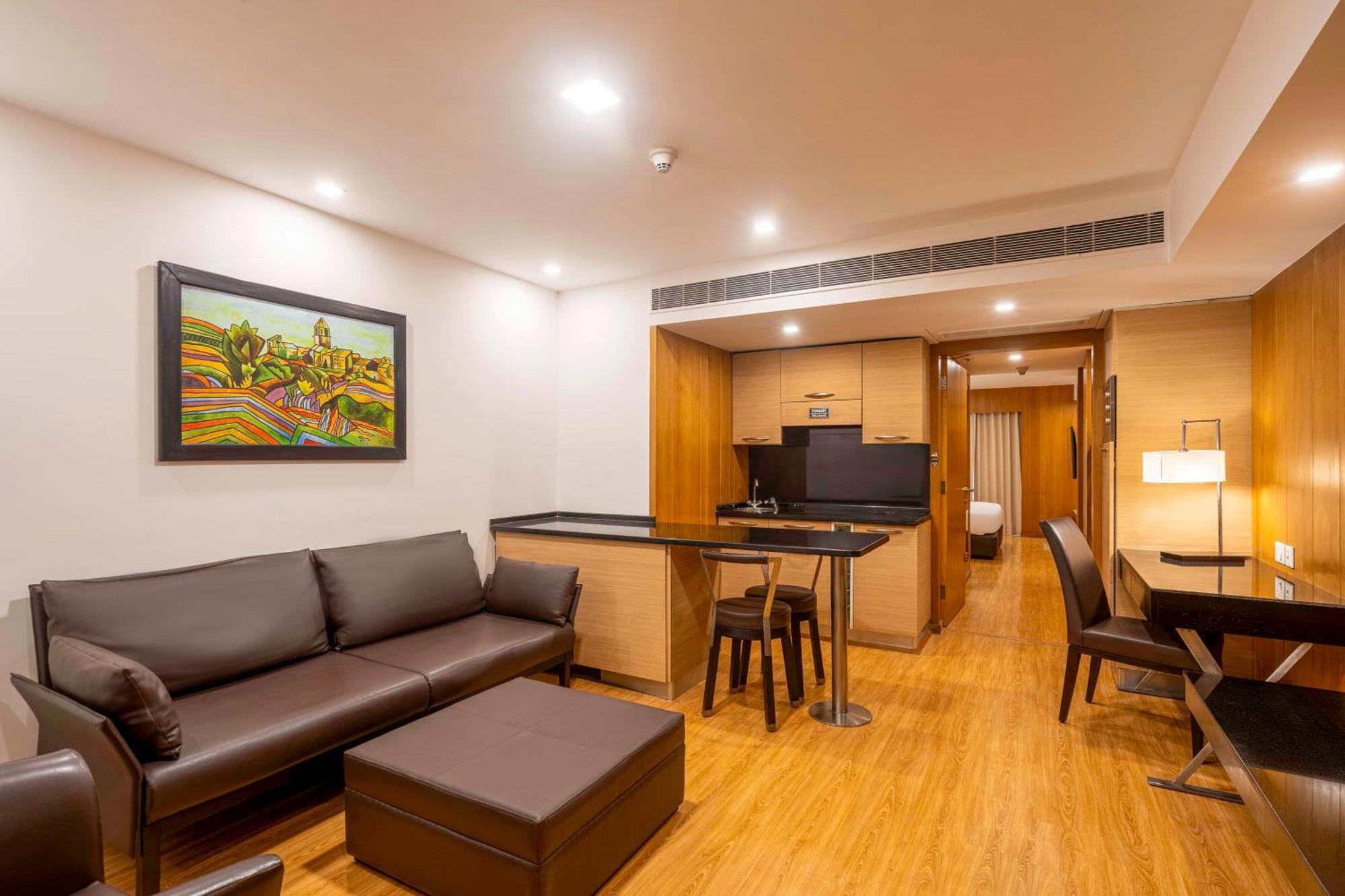 Svelte Delhi, A Member Of Radisson Individuals Otel Yeni Delhi Dış mekan fotoğraf