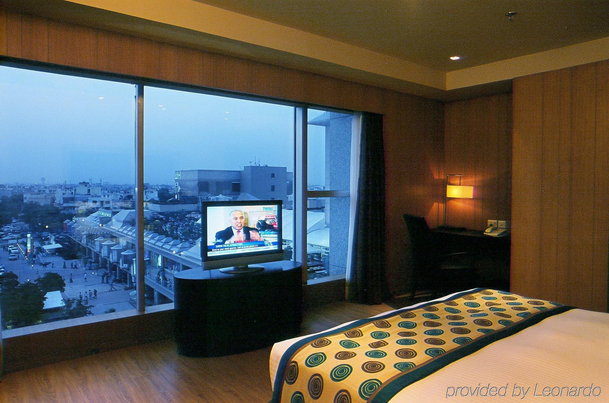 Svelte Delhi, A Member Of Radisson Individuals Otel Yeni Delhi Dış mekan fotoğraf