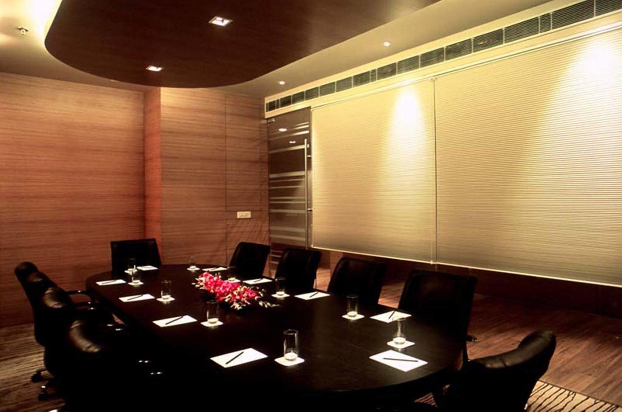 Svelte Delhi, A Member Of Radisson Individuals Otel Yeni Delhi Dış mekan fotoğraf