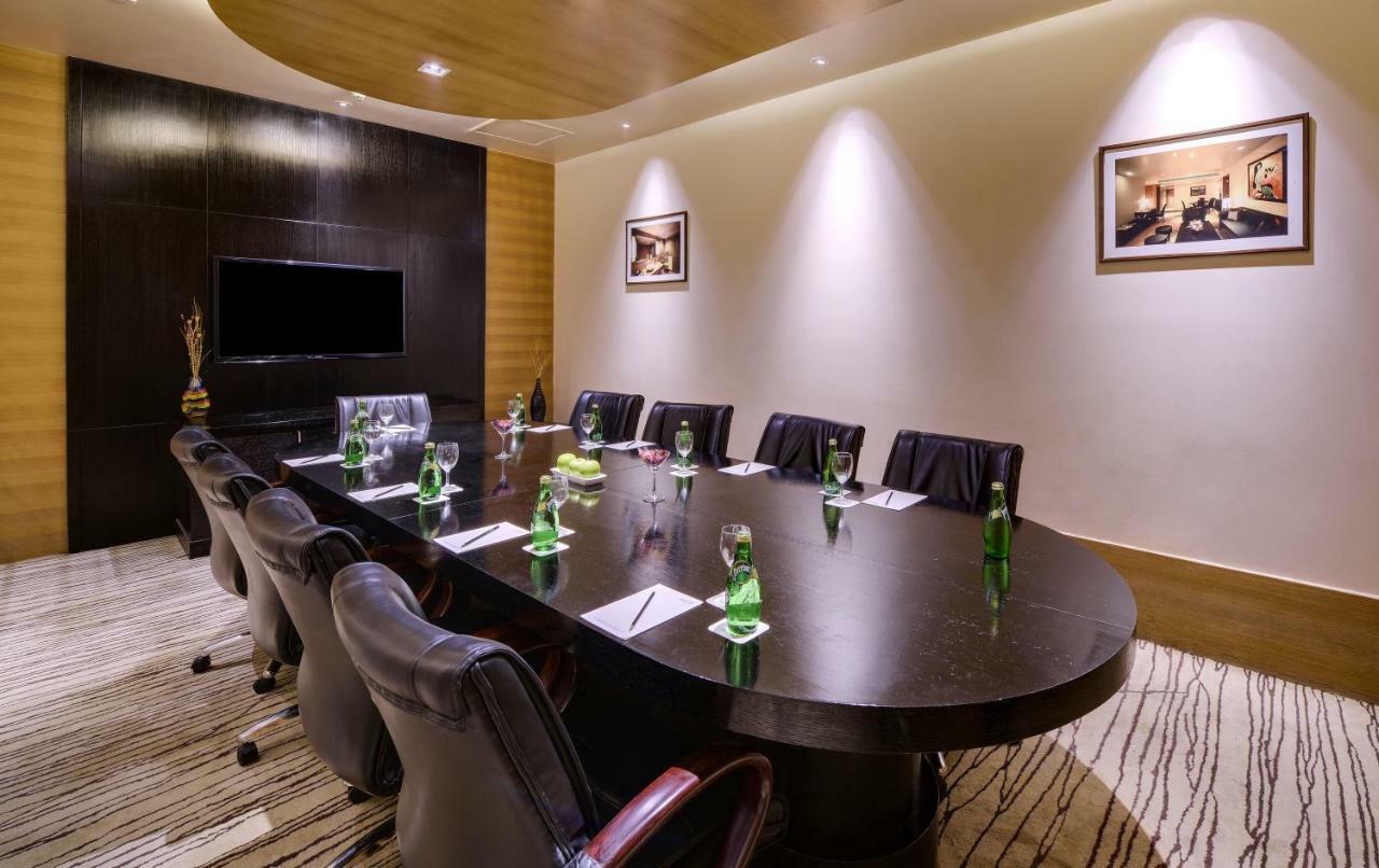 Svelte Delhi, A Member Of Radisson Individuals Otel Yeni Delhi Dış mekan fotoğraf