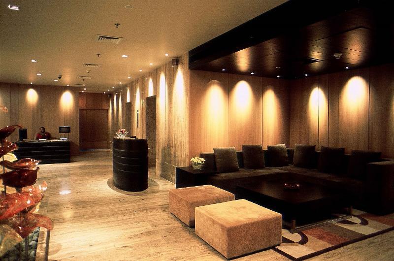 Svelte Delhi, A Member Of Radisson Individuals Otel Yeni Delhi Dış mekan fotoğraf